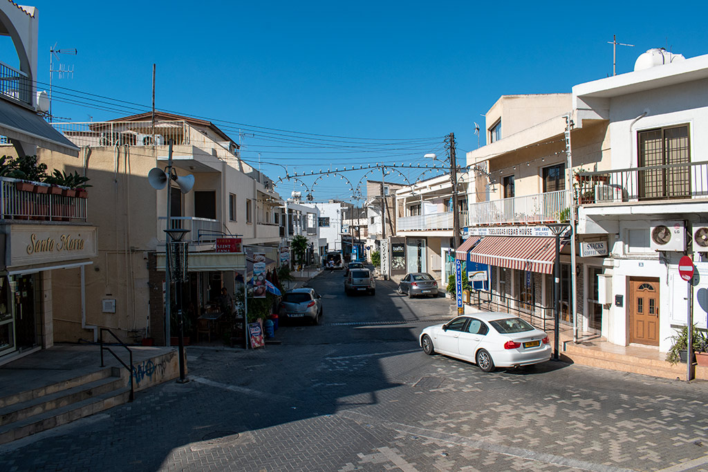 Paralimni-square 15 paralimni-square_15