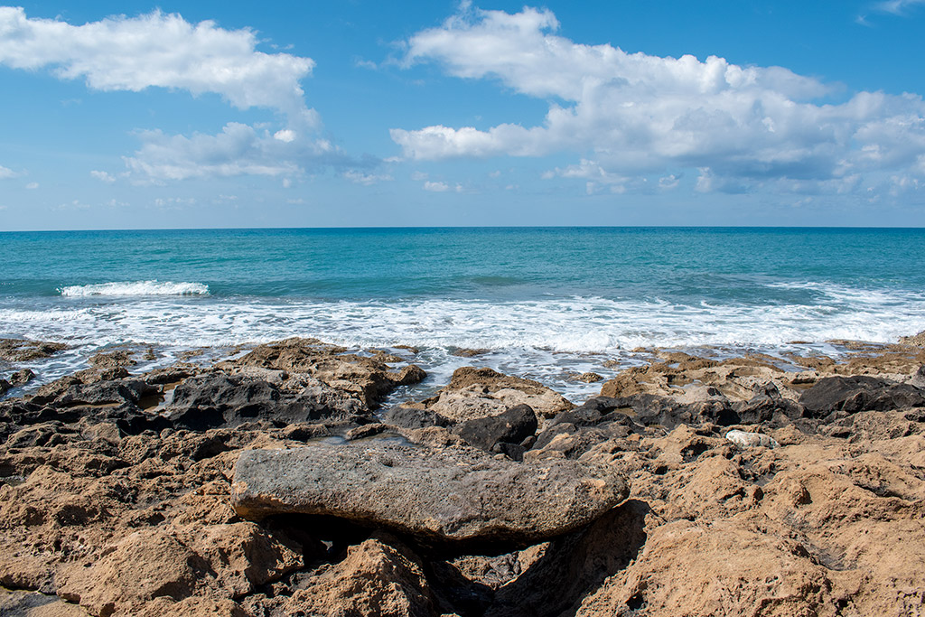 st-georges-beach-and-monument_09