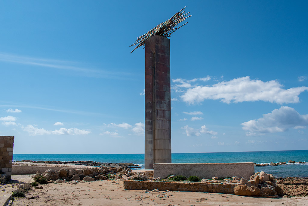 st-georges-beach-and-monument_20