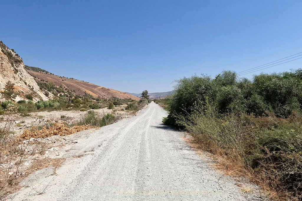 xeros-river-offroad-adventure_06-long-straight