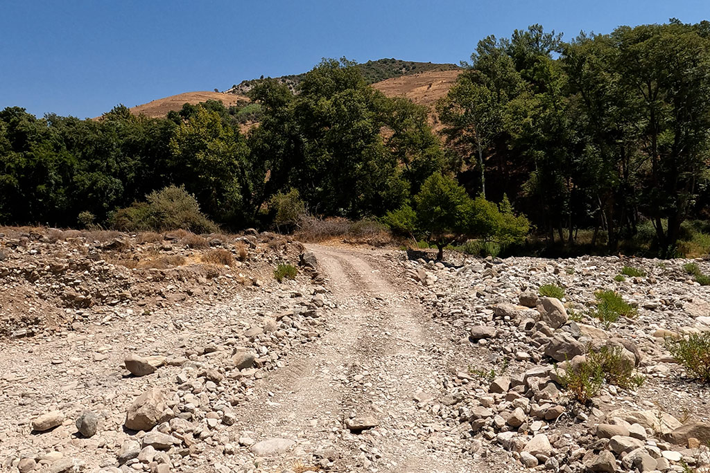 xeros-river-offroad-adventure_24-crossing