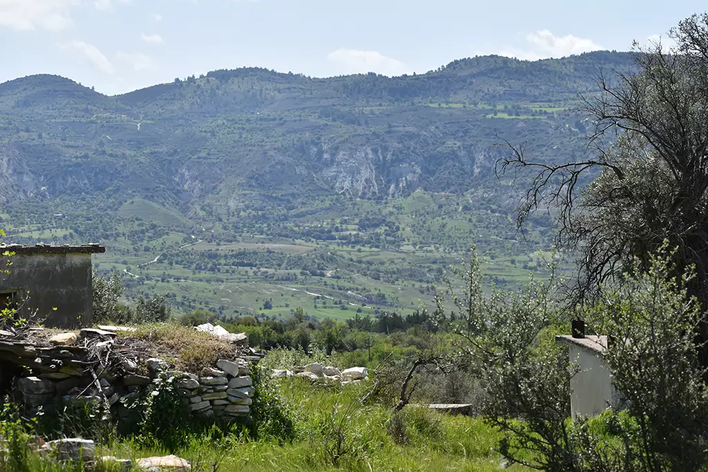 Xeros-valley-scenery 06 xeros-valley-scenery_06