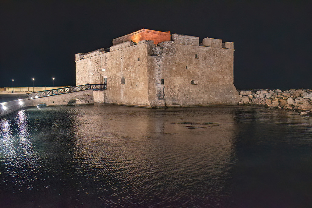 Paphos-castle-illuminations 09 paphos-castle-illuminations_09