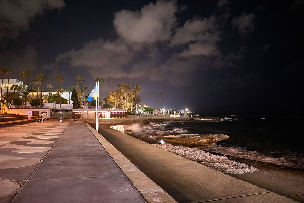 Paphos-seafront-at-night 01 paphos-seafront-at-night_01