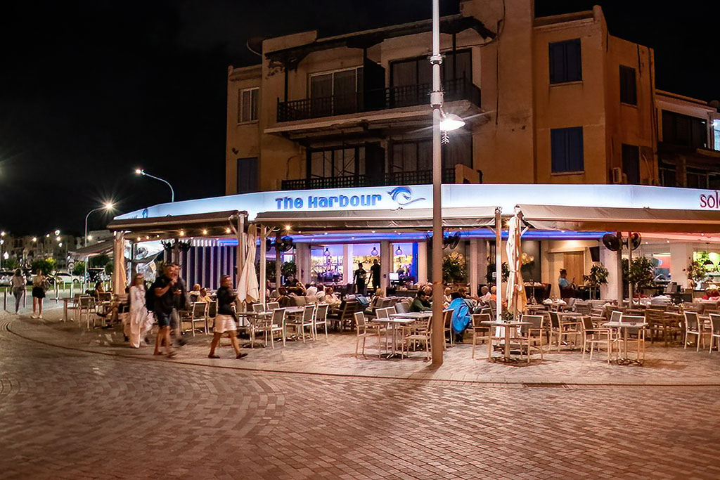 Paphos-seafront-at-night 16 paphos-seafront-at-night_16