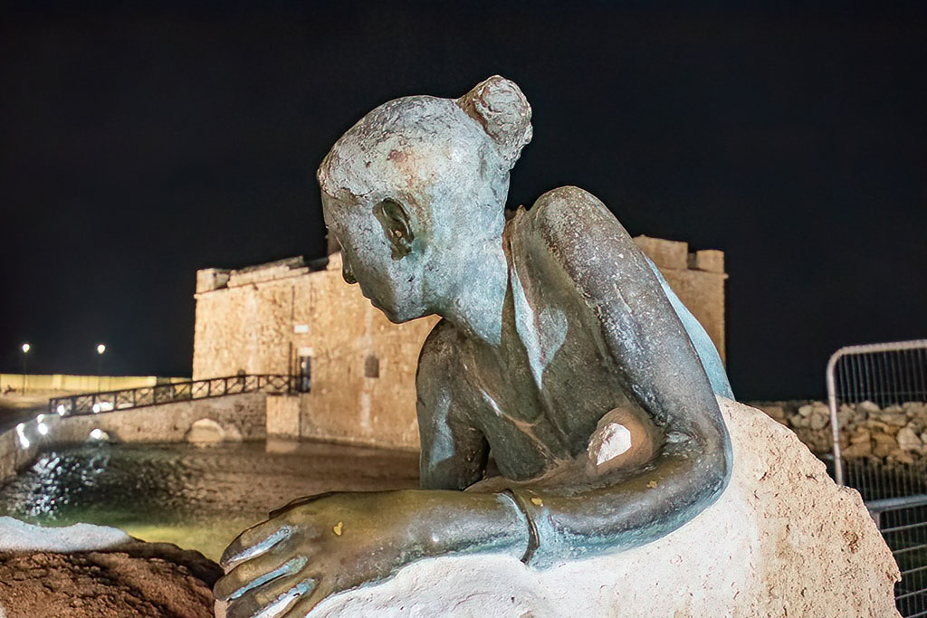 Paphos-seafront-at-night 32 paphos-seafront-at-night_32