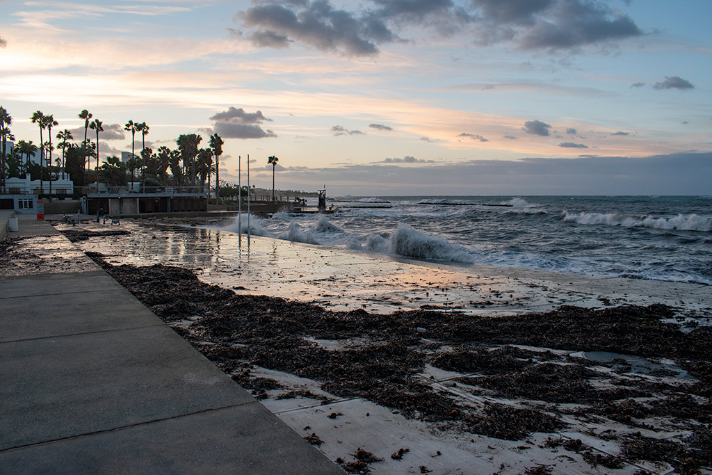 paphos-seafront-storm-2311_02