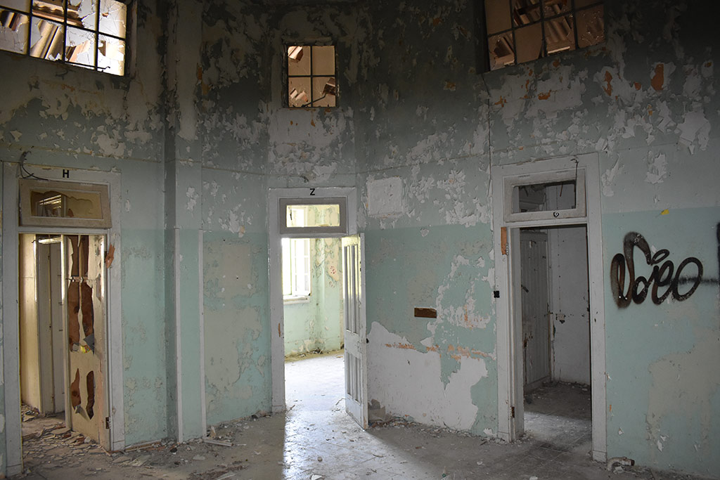 return-to-amiantos-hospital_20