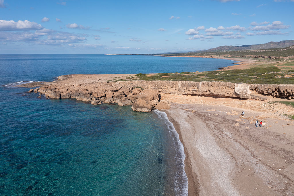 white-river-beach-roadworks_02