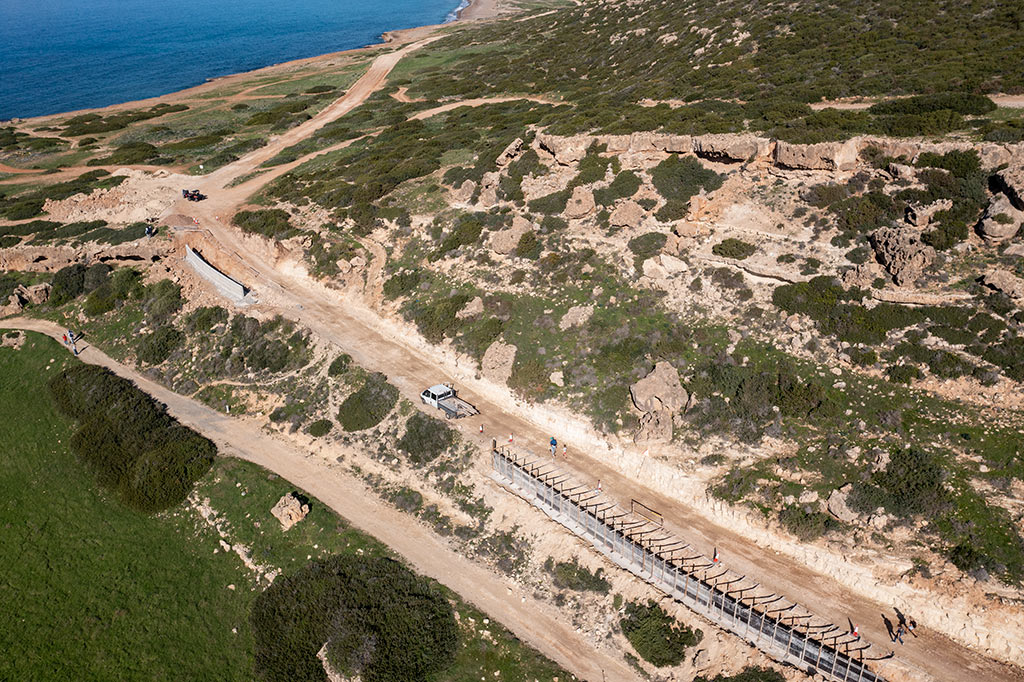 white-river-beach-roadworks_08