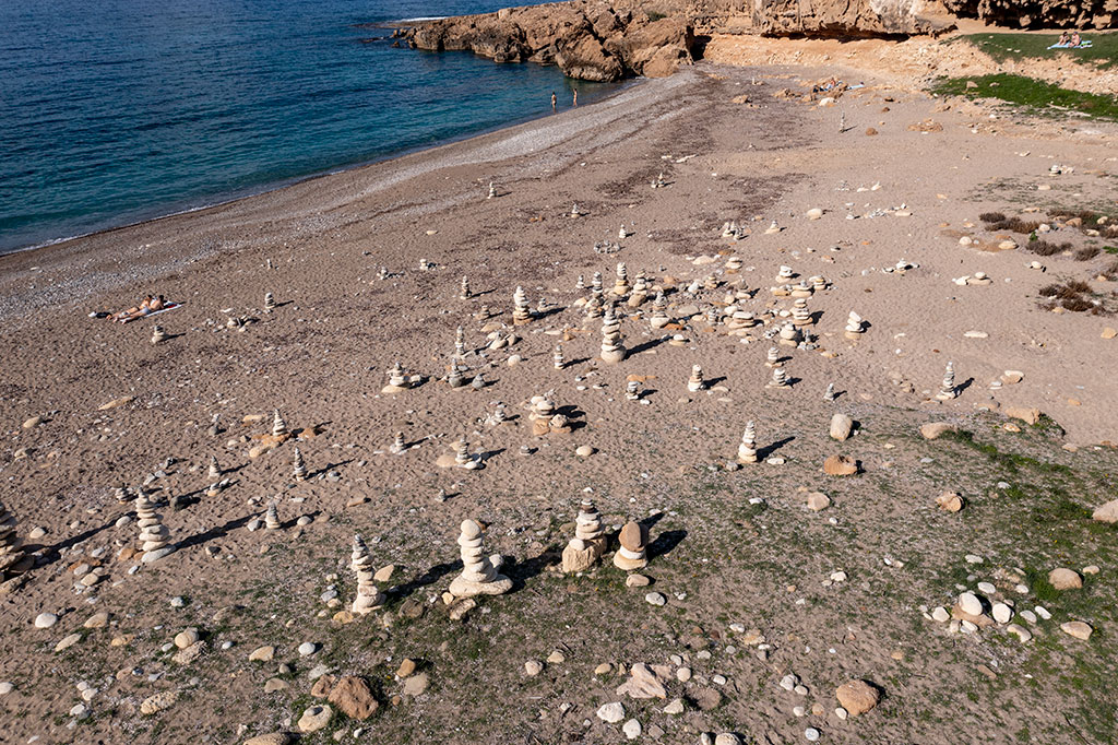 white-river-beach-roadworks_16