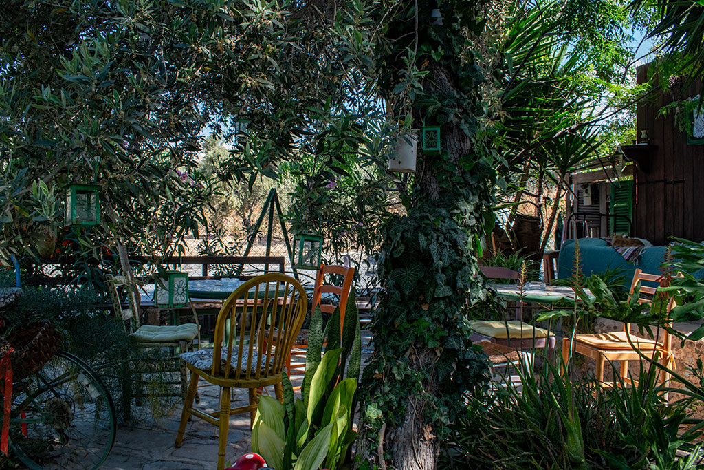 Avli-tis-nefelis 07 avli-tis-nefelis_07