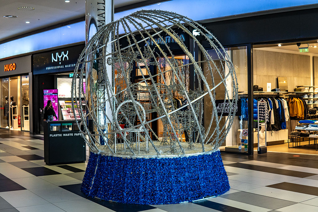 Christmas-mall-2024 03 christmas-mall-2024_03