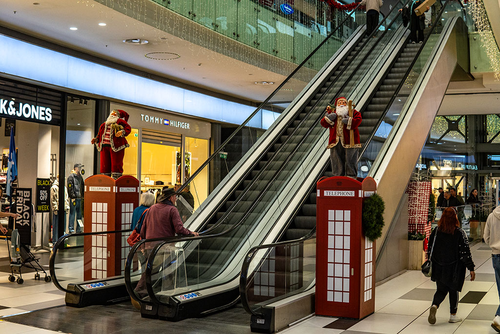 Christmas-mall-2024 04 christmas-mall-2024_04