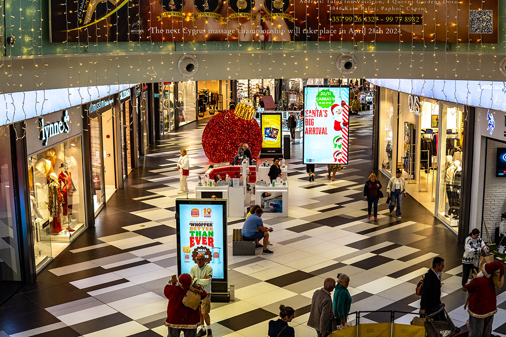 Christmas-mall-2024 10 christmas-mall-2024_10