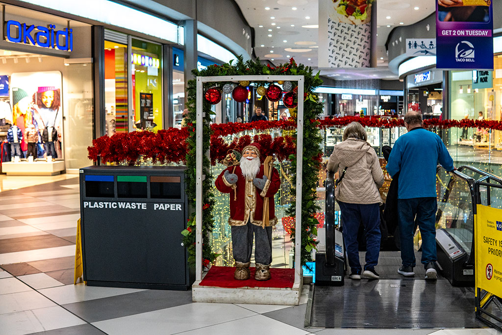 Christmas-mall-2024 12 christmas-mall-2024_12