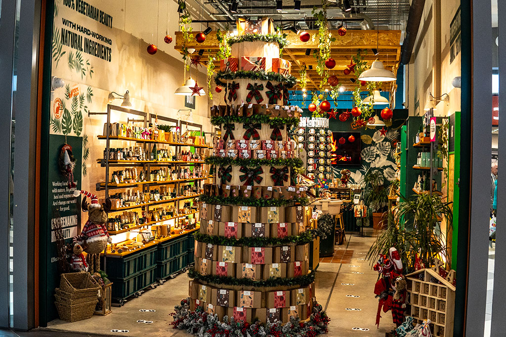 Christmas-mall-2024 13 christmas-mall-2024_13