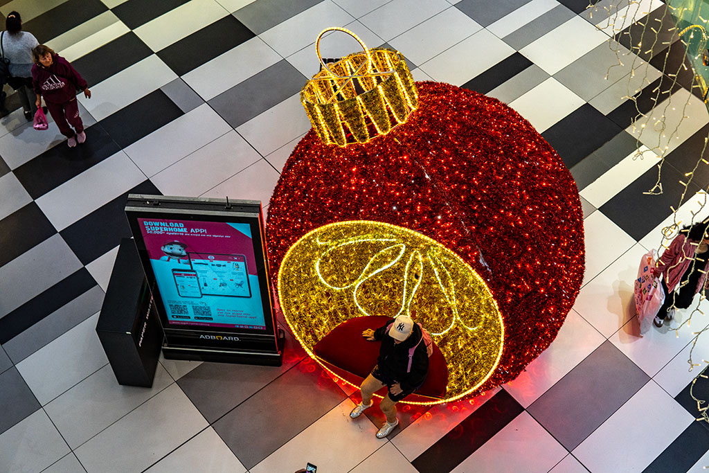 Christmas-mall-2024 15 christmas-mall-2024_15