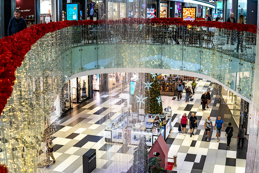Christmas-mall-2024 16 christmas-mall-2024_16