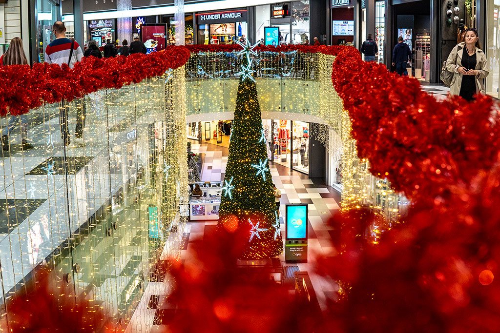 Christmas-mall-2024 20 christmas-mall-2024_20