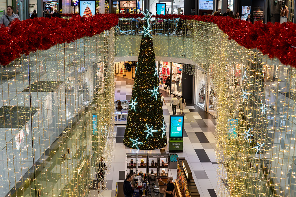 Christmas-mall-2024 25 christmas-mall-2024_25