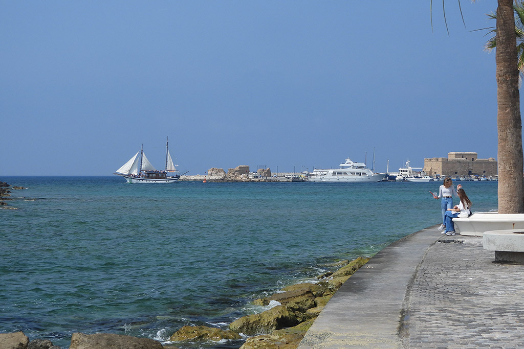 paphos-seafront-240413_18