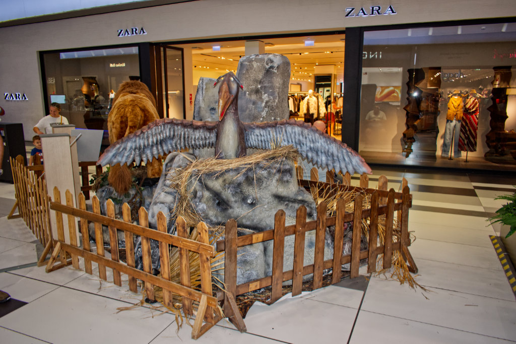 Greek-mythology-at-the-mall 10 greek-mythology-at-the-mall_10