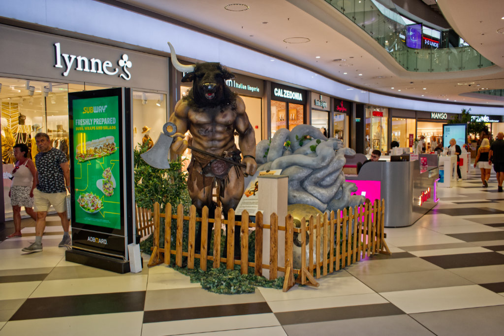 Greek-mythology-at-the-mall 17 greek-mythology-at-the-mall_17