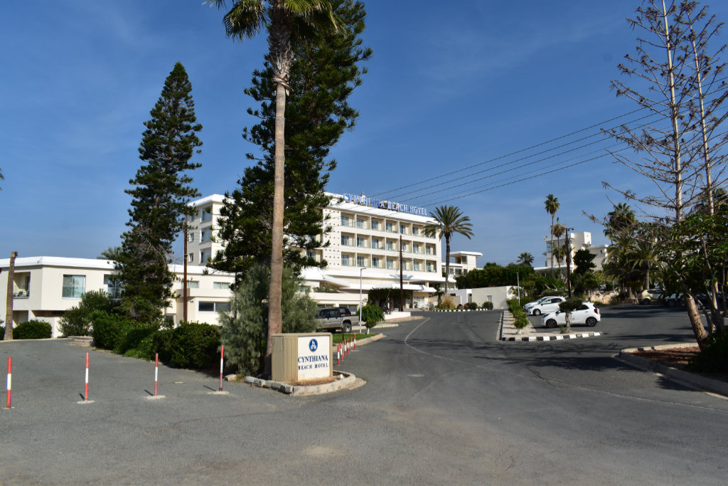 Cynthiana Beach Hotel