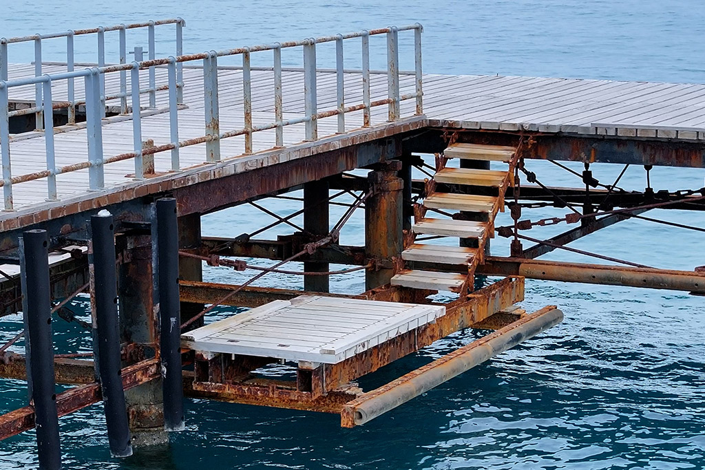 Limni-pier-is-broken 07 limni-pier-is-broken_07