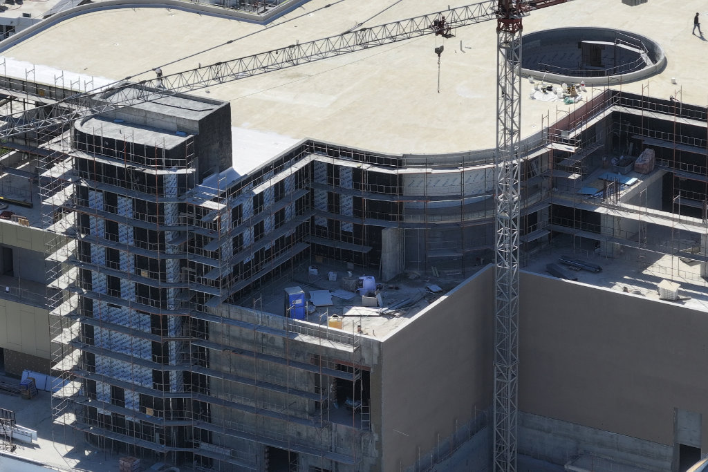 neon-mall-september-update_06