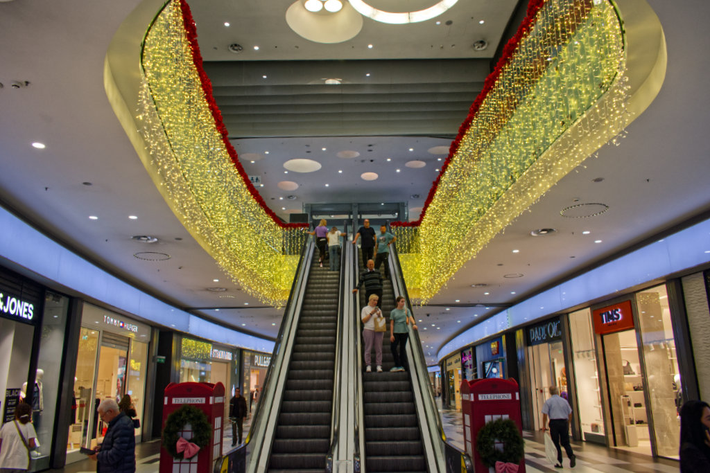 Resplendent Railings