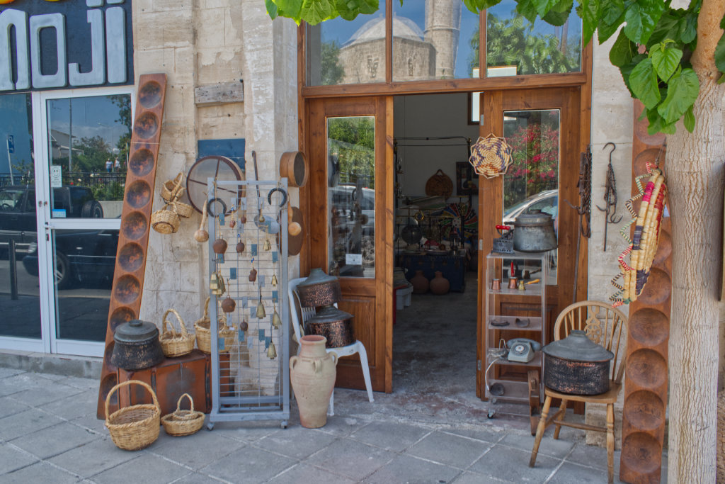 Paphos-old-town-market-2025 29 paphos-old-town-market-2025_29