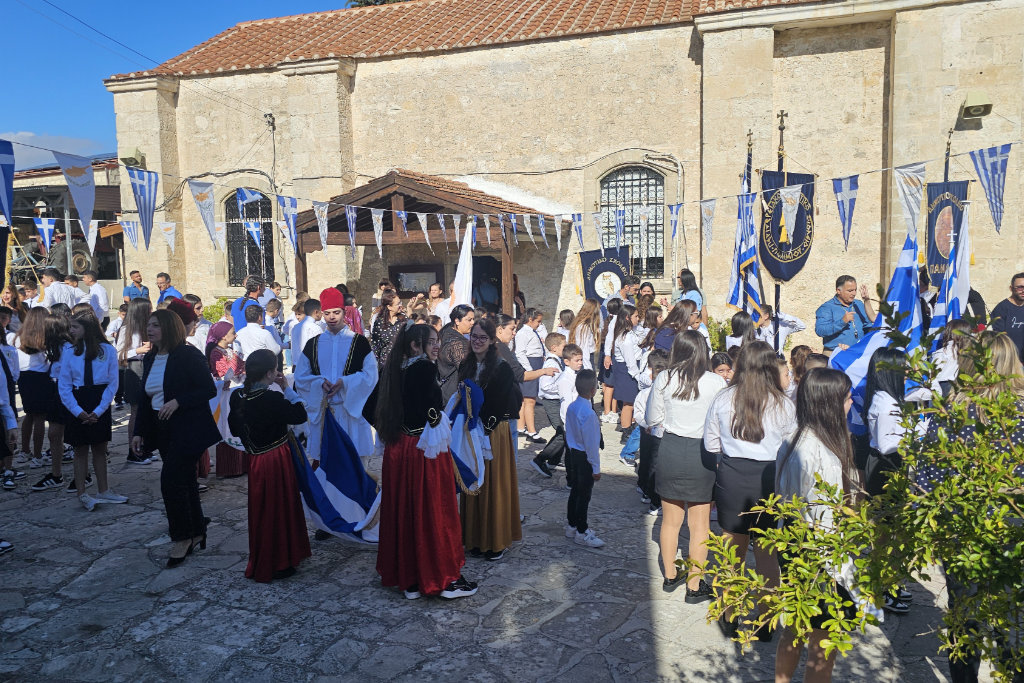 polemi-ochi-day-parade_04