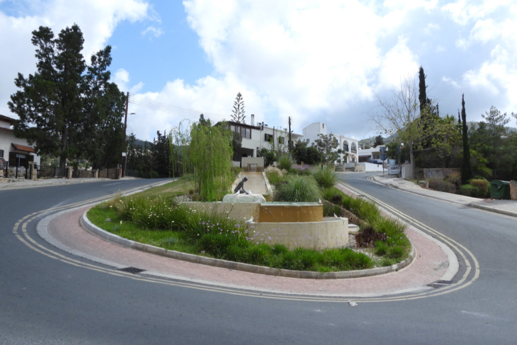 tala-roundabout-sculpture_06