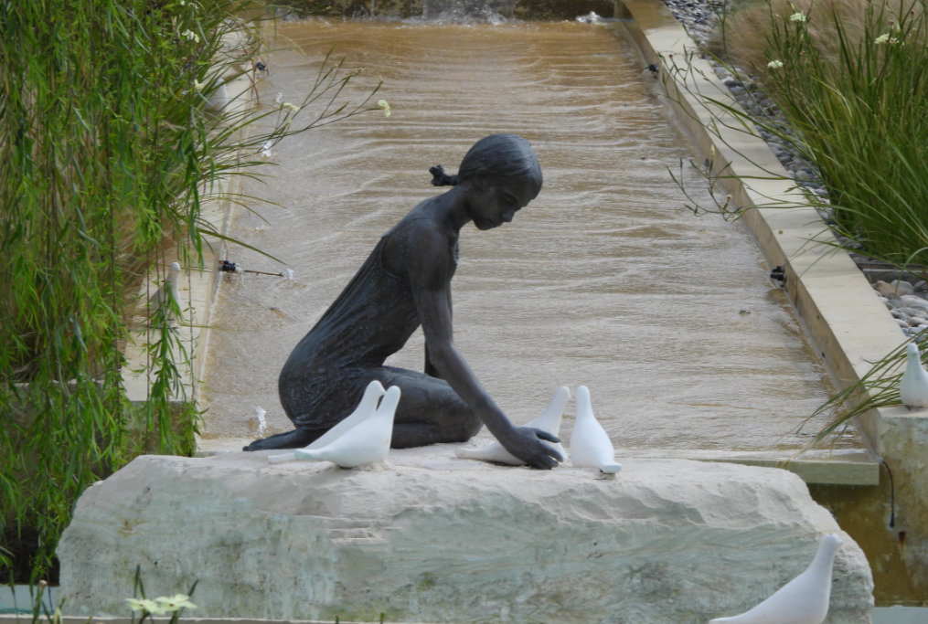 tala-roundabout-sculpture_07