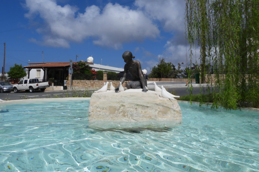 tala-roundabout-sculpture_08