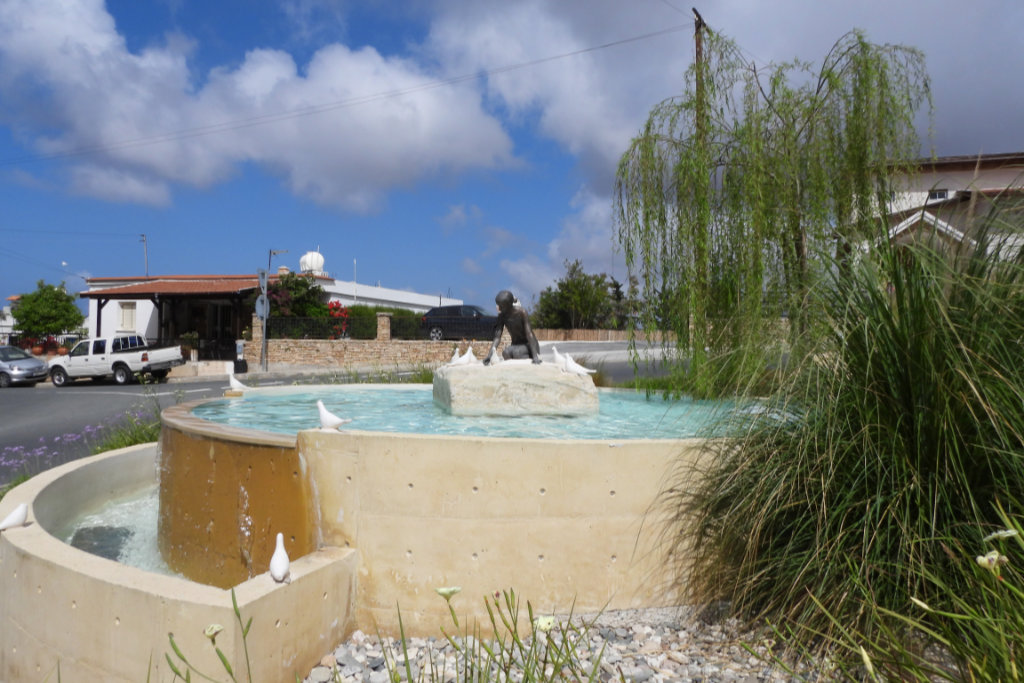 tala-roundabout-sculpture_13
