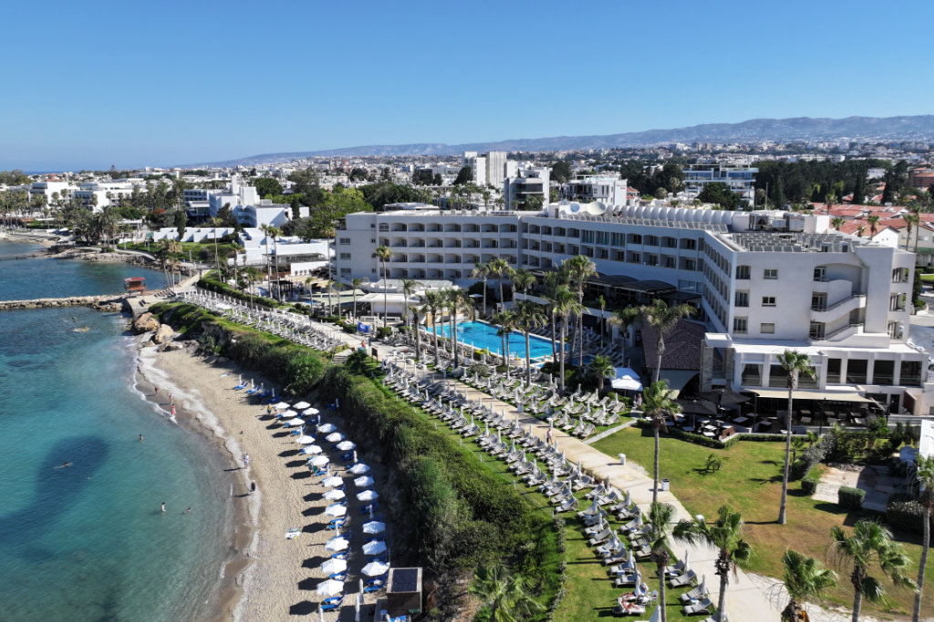 alexander-the-great-hotel-tour_02