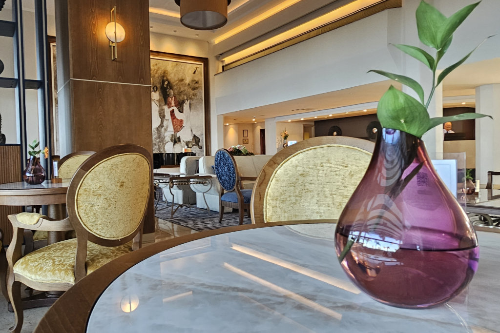 alexander-the-great-hotel-tour_05