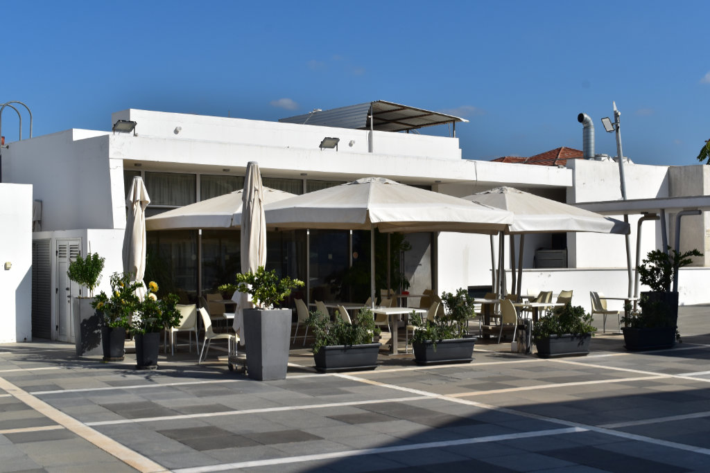 Popular Restaurant