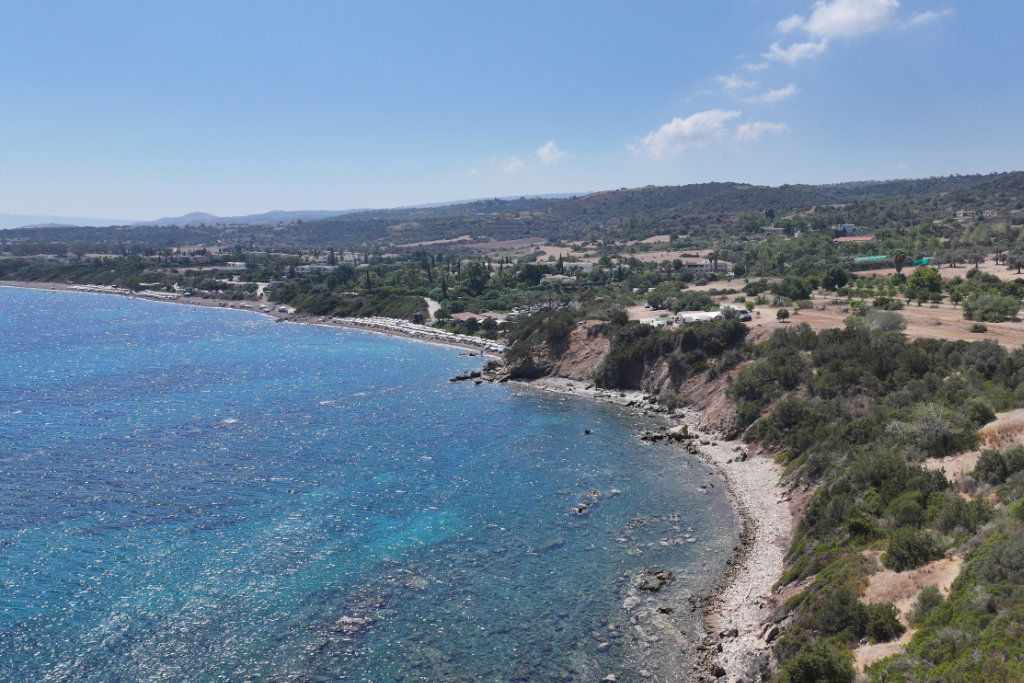 polis-coast-in-august_09