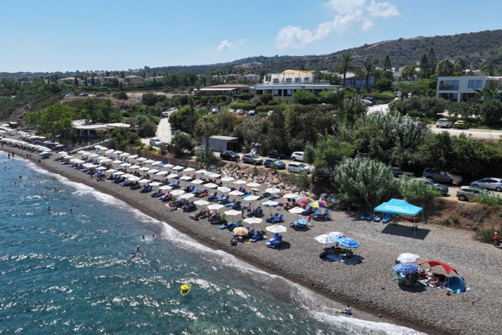 polis-coast-in-august_14