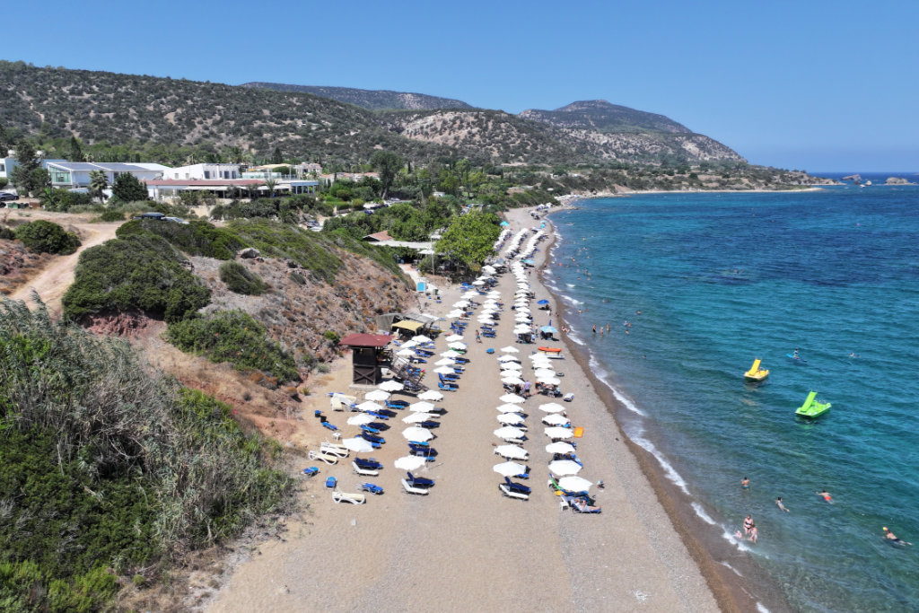 polis-coast-in-august_19