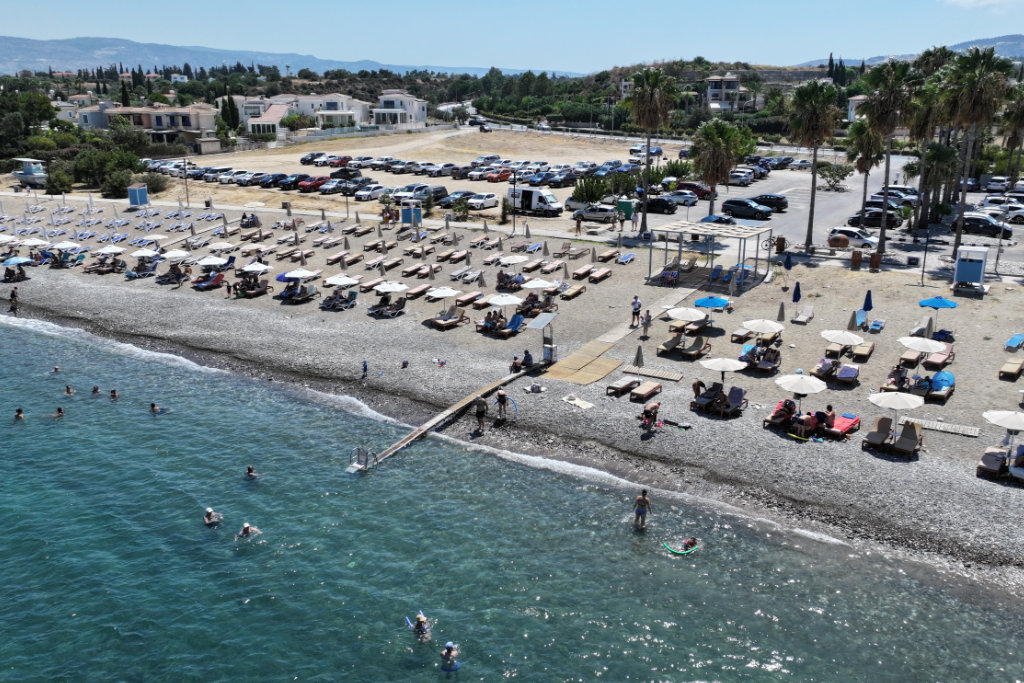 polis-coast-in-august_34