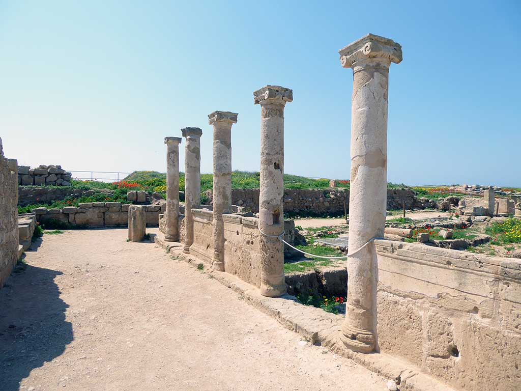 04_archaeological_park_columns