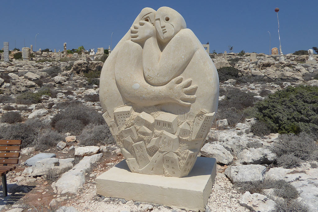 Ayia-napa-sculpture-park 37 042-city-couple ayia-napa-sculpture-park_37_042-city-couple