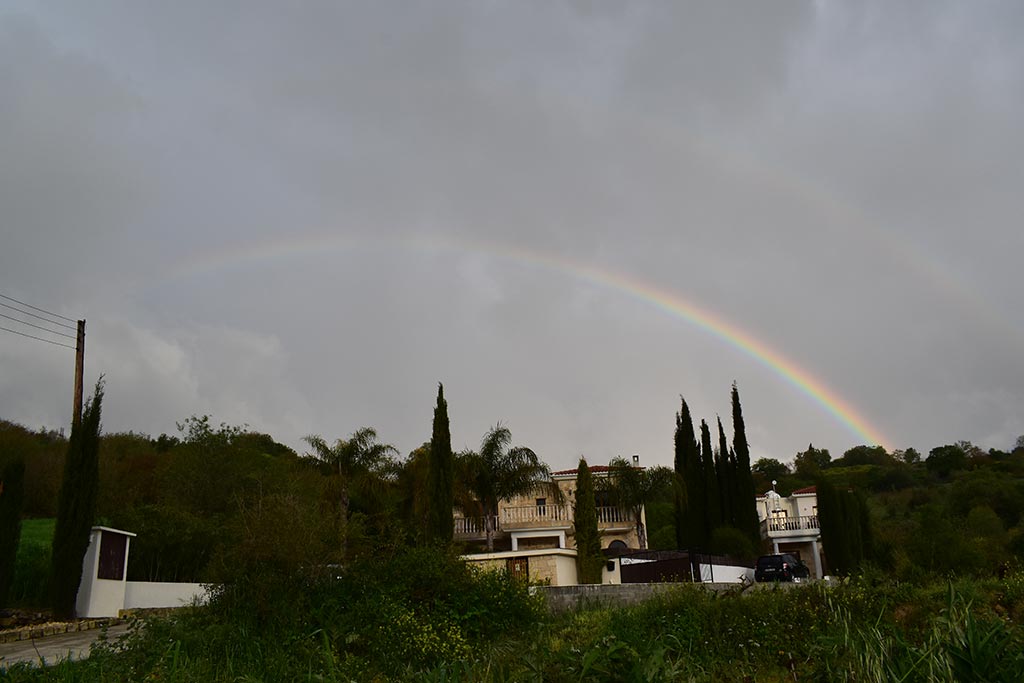 Chasing-a-rainbow 02 chasing-a-rainbow_02