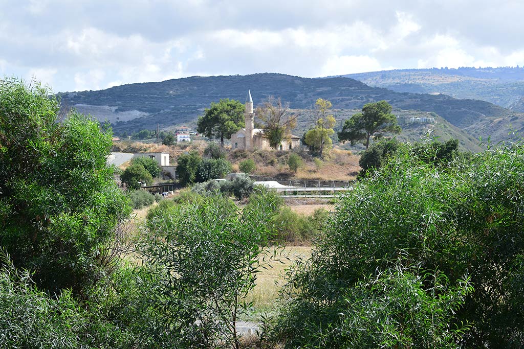 chrysochou_cemetary_01