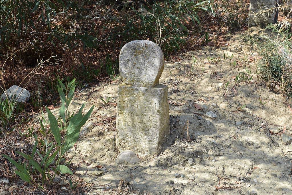 Chrysochou Cemetary 08 chrysochou_cemetary_08